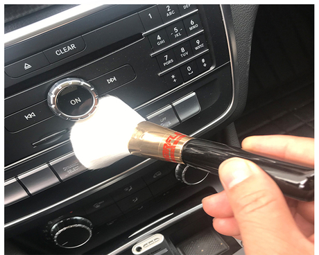 Pennello per interni dell'auto