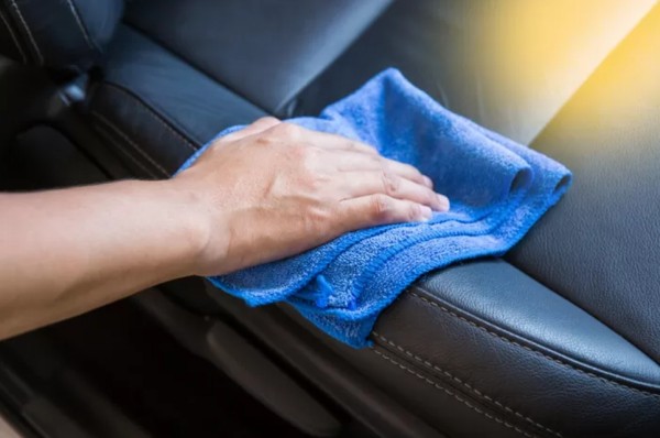 automotive detailing lubricant 2