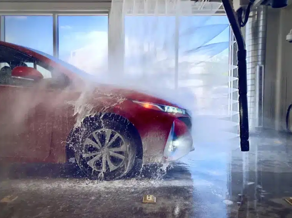 Tornador vs Steam Cleaner for Car Detailing