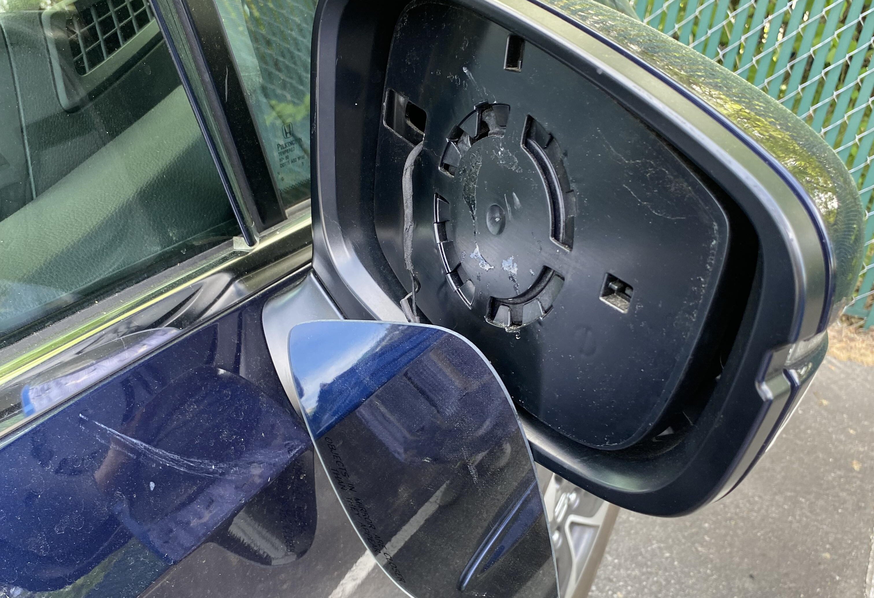 Car Mirror Glue: A Comprehensive Guide